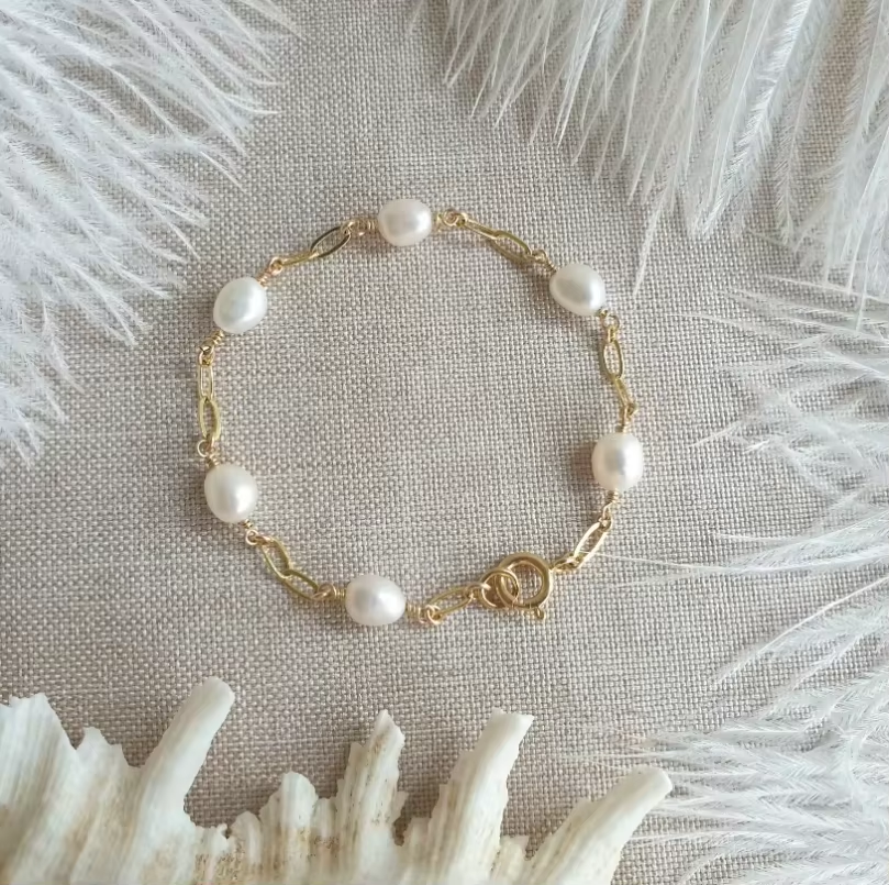 Classic Baroque Pearl Bracelets