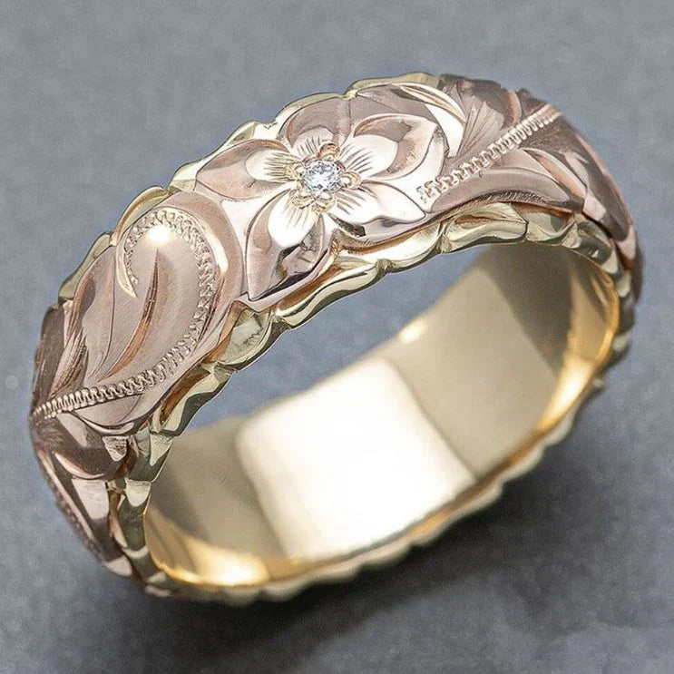 Antique Floral Design Gold Ring