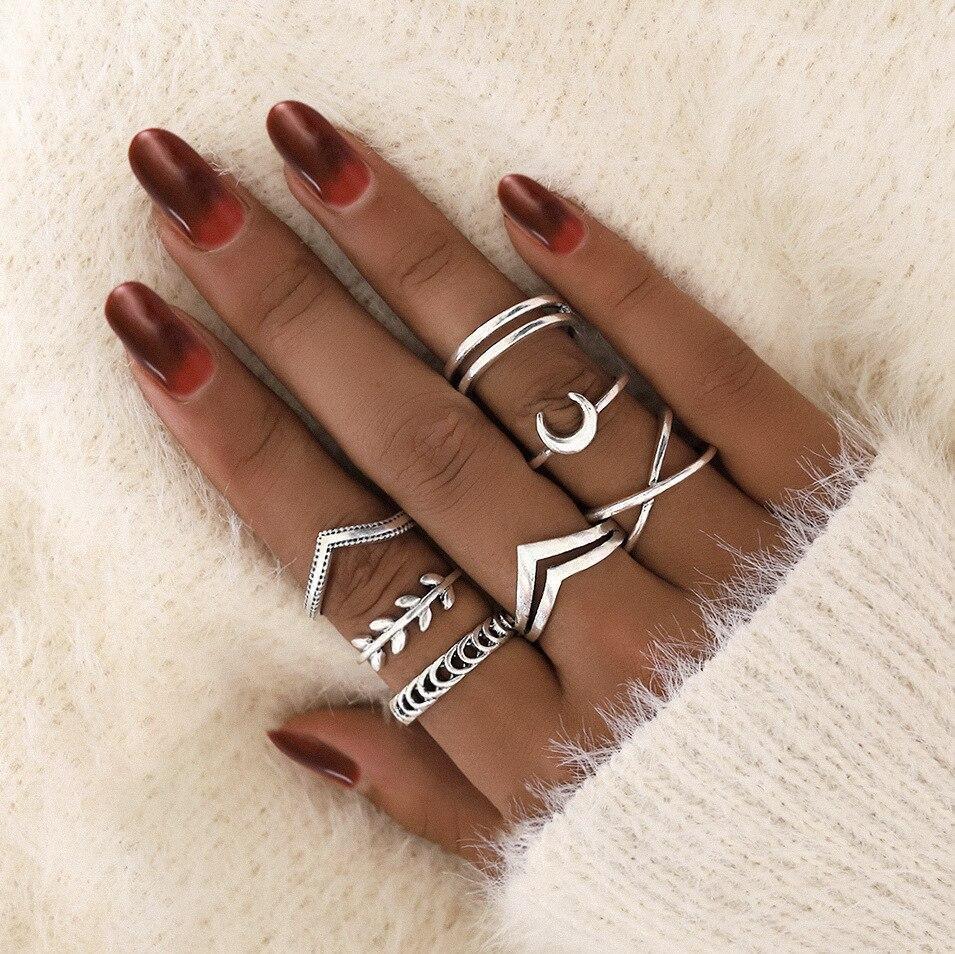 Exclusive Set of 8 to 12 Distinctive Rings