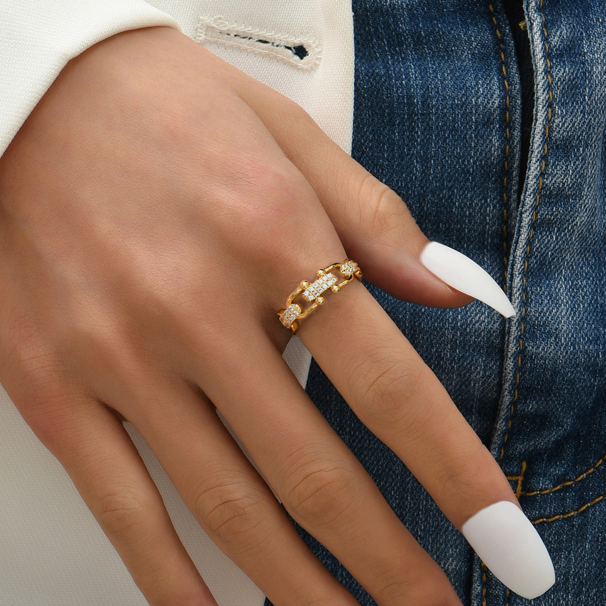 Elegant Gold Ring