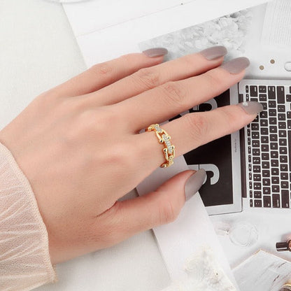 Elegant Gold Ring