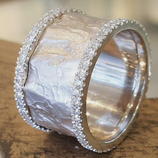 Antique Silver Zirconia Ring