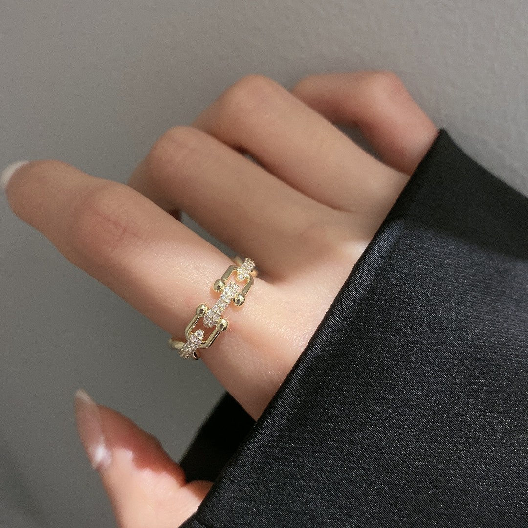 Elegant Gold Ring