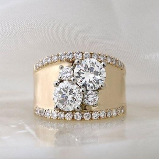 Retro Golden Sparkling Zirconia Ring