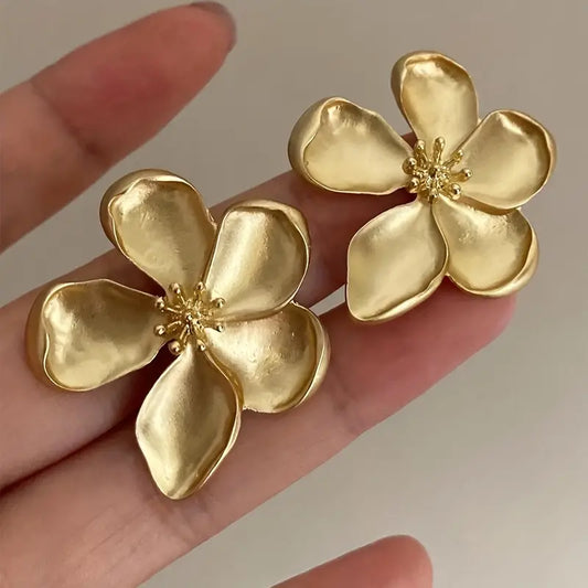 Elegant Floral Earrings