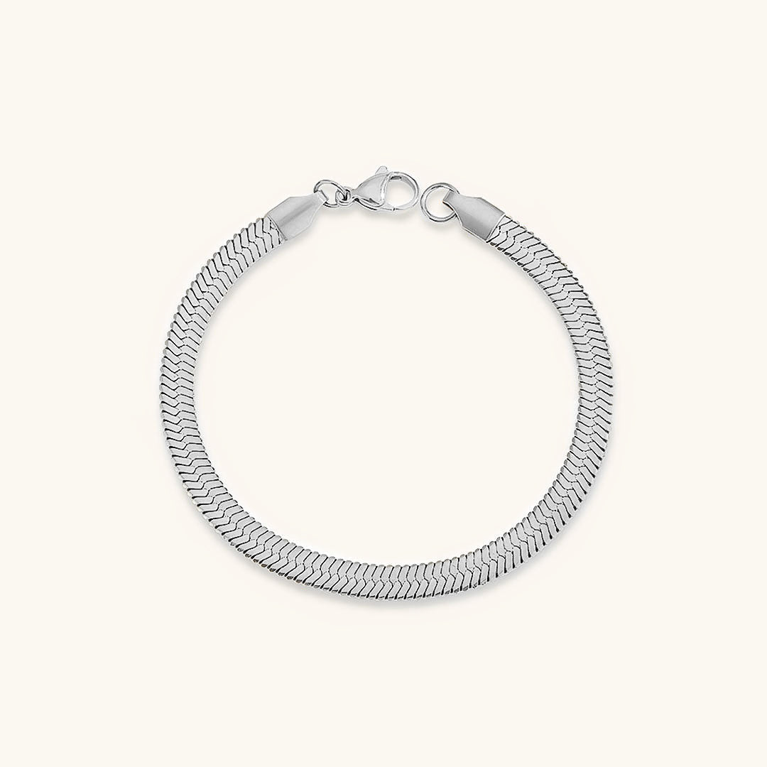 Elegant Herringbone Bracelet in Gold