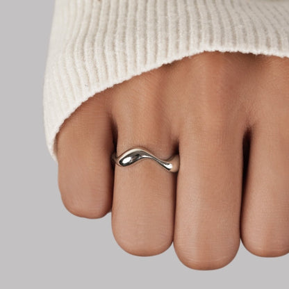 Elegant Minimalist Ring