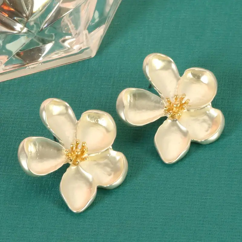 Elegant Floral Earrings