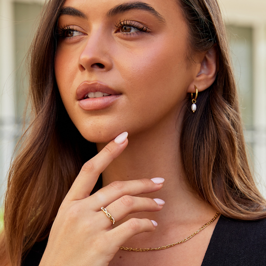 Elegant Freshwater Pearl Earrings