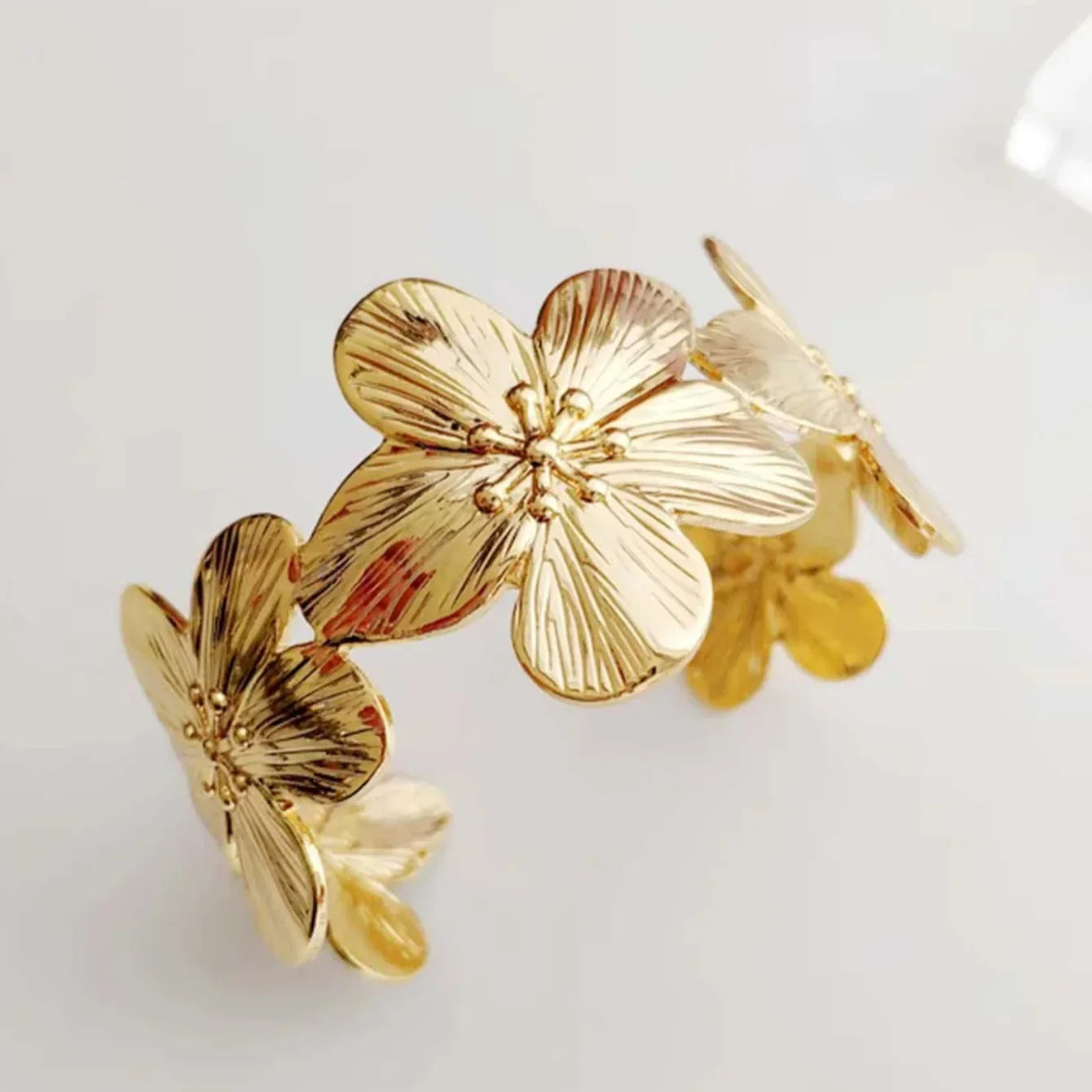 Elegant Floral Gold Bracelet