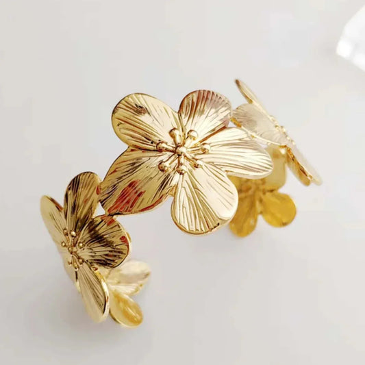 Elegant Floral Gold Bracelet