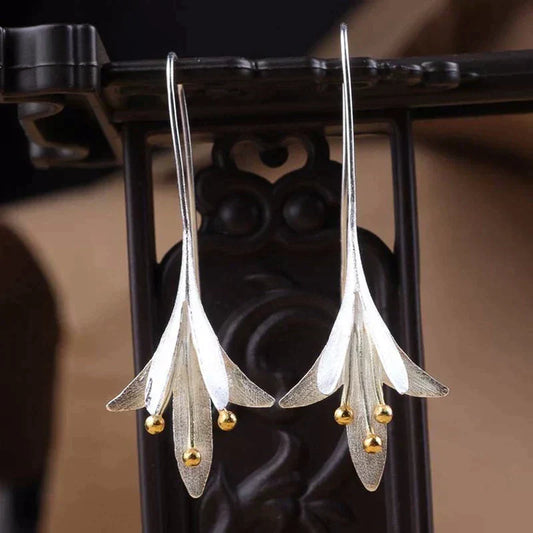 Elegant Silver Floral Earrings