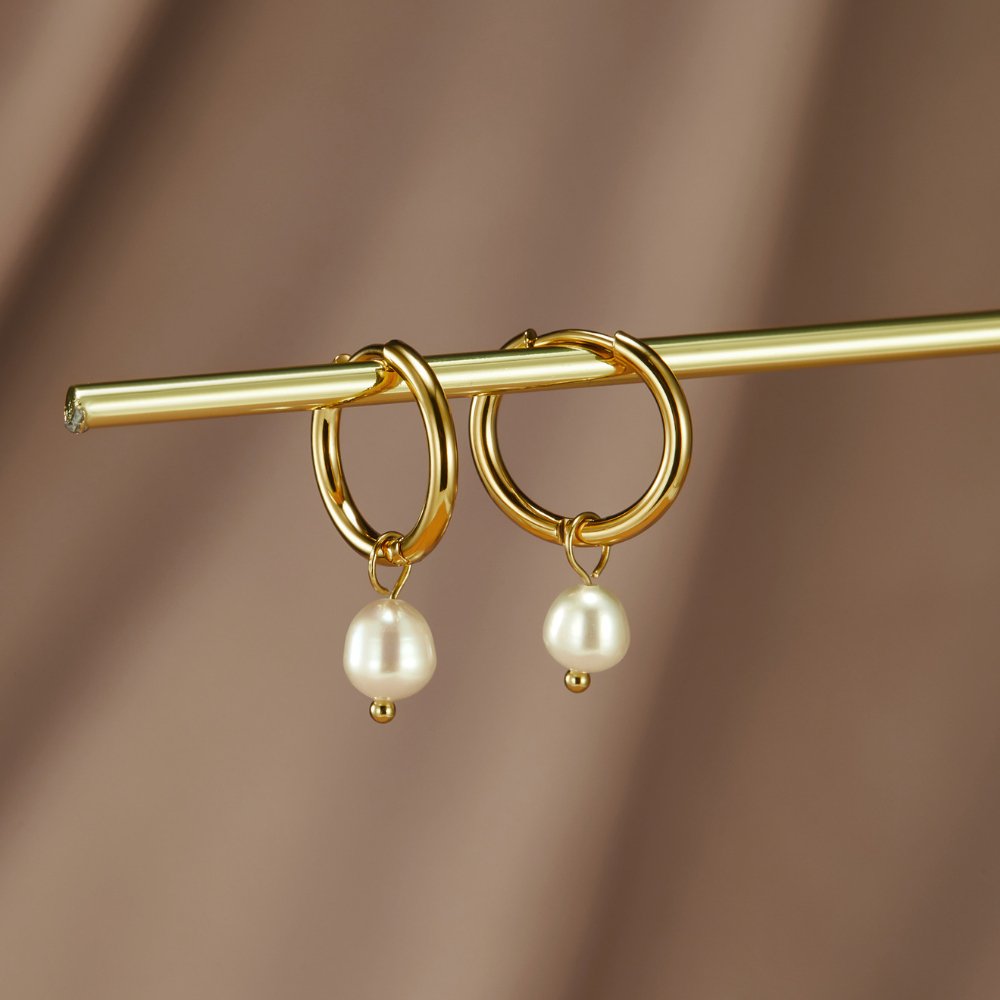 Elegant Freshwater Pearl Earrings