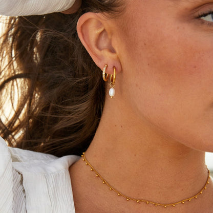 Elegant Freshwater Pearl Earrings