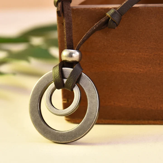 Retro Silver Circle Pendant Necklace