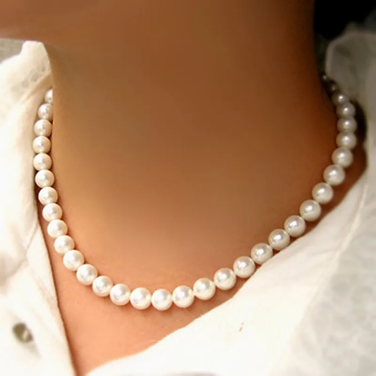 Classic Vintage Pearl Necklace