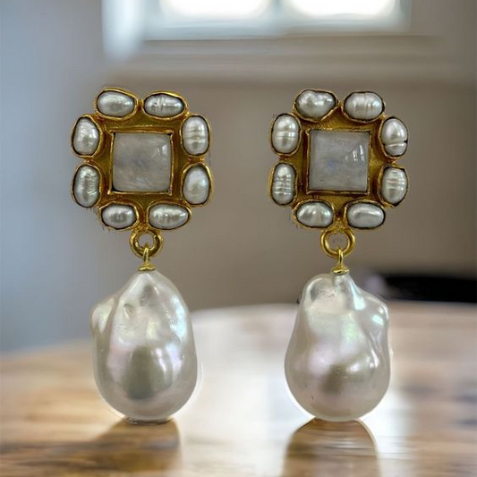Classic Baroque Pearl Earrings