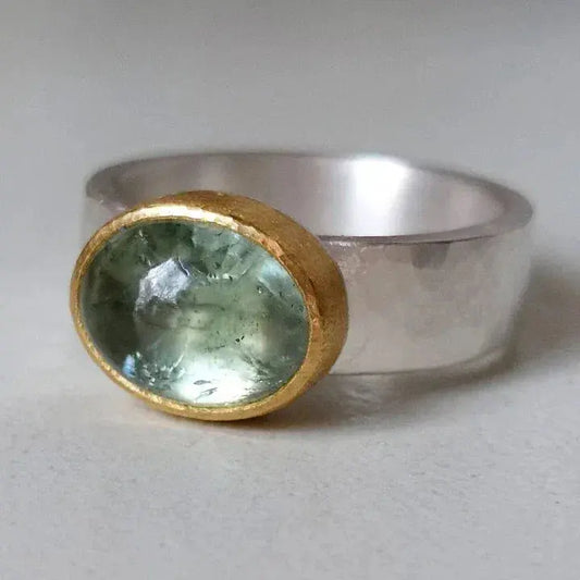 Vintage Green Ring with Rounded Stone