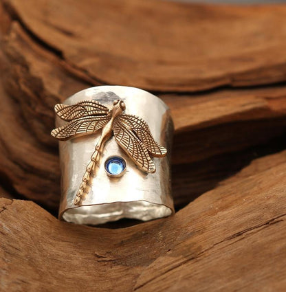 Antique-Inspired Silver Ring with Golden Dragonfly Design