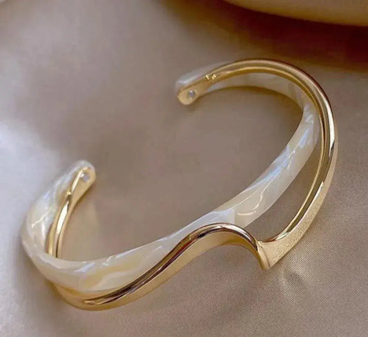 Elegant Golden Bracelet with White Opal