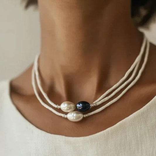 Classic Black and White Pearl Necklace